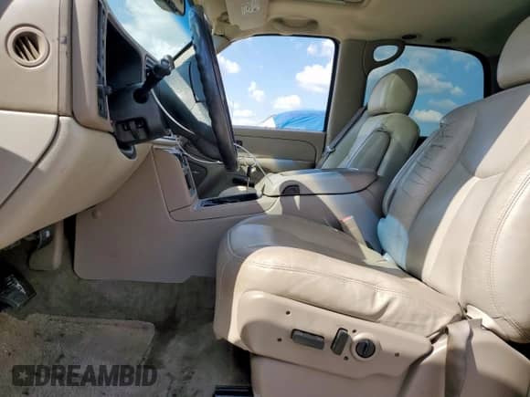 2006 Chevrolet Tahoe Z71 с VIN 1GNEK13Z76R168214, выставлен на аукционе Copart как лот 85860795 с пробегом 161 287 миль миль и Списание • Salvage title. История ставок и продаж доступна на DreamBid. Изображение 7.