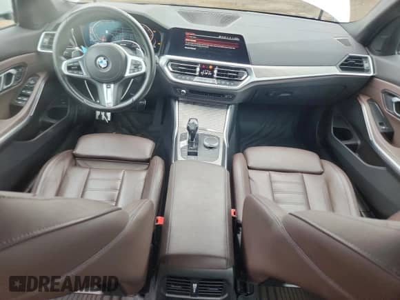 2020 BMW 3 Series 330i xDrive z VIN 3MW5R7J08L8B08487, wystawiony jako Copart lot #90104215 z przebiegiem 43 298 mil mil oraz Szkoda całkowita • Salvage title. Historia ofert i sprzedaży dostępna na DreamBid. Obrazek 8.