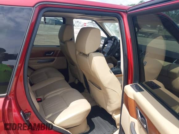 2006 Land Rover Range Rover Sport HSE with VIN SALSF25456A958142, listed as a IAAI auction lot 42957817 with 170,885 mi miles and . Bid and sale history available at DreamBid. Image 8.