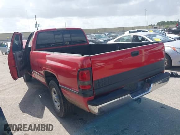 1994 Dodge 1500 z VIN 1B7HC16Y2RS532140, wystawiony jako IAAI lot #42542432 z przebiegiem 203 948 mil mil oraz . Historia ofert i sprzedaży dostępna na DreamBid. Obrazek 3.