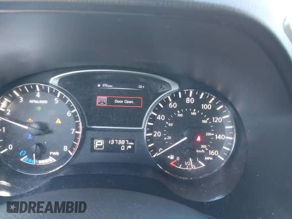 2014 Nissan Pathfinder Platinum Hybrid with VIN 5N1CR2MN2EC637638, listed as a IAAI auction lot 41855108 with 137,387 mi miles and . Bid and sale history available at DreamBid. Image 7.