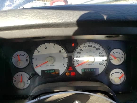 2004 Dodge 2500 SLT with VIN 3D7KU26D74G154585, listed as a Copart auction lot 48235775 with 148,502 mi miles and Salvage title. Bid and sale history available at DreamBid. Image 9.