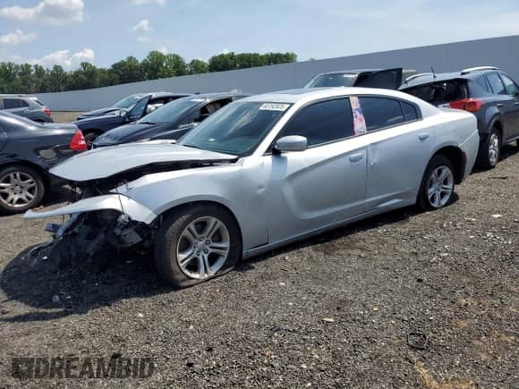 2021 Dodge Charger SXT z VIN 2C3CDXBGXMH639352, wystawiony jako Copart lot #65192825 z przebiegiem Nie podano mil oraz Szkoda całkowita • Salvage title. Historia ofert i sprzedaży dostępna na DreamBid. Obrazek 1.