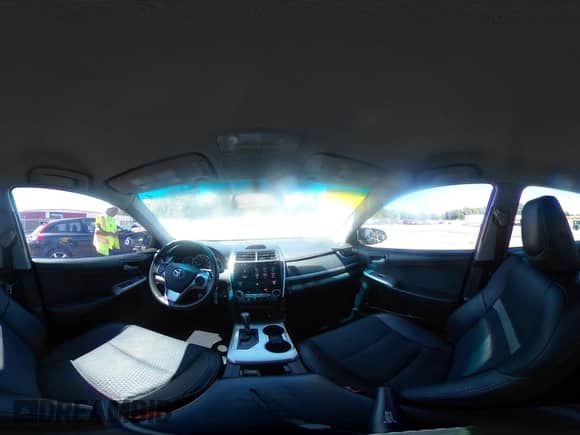 2014 Toyota Camry L z VIN 4T1BF1FK6EU438331, wystawiony jako IAAI lot #43094734 z przebiegiem 190 848 mil mil oraz . Historia ofert i sprzedaży dostępna na DreamBid. Obrazek 18.