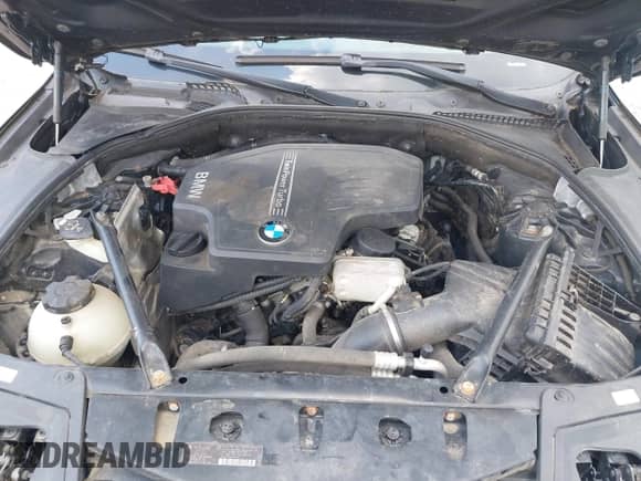 2013 BMW 5 Series 528i xDrive с VIN WBAXH5C55DD115491, выставлен на аукционе IAAI как лот 42988287 с пробегом 93 930 миль миль и . История ставок и продаж доступна на DreamBid. Изображение 10.