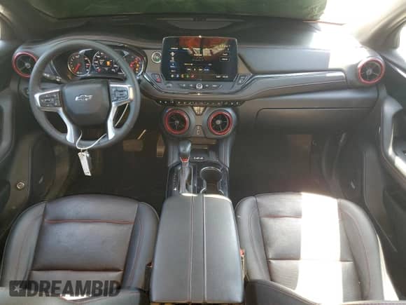 2023 Chevrolet Blazer RS z VIN 3GNKBERS5PS207949, wystawiony jako Copart lot #66874195 z przebiegiem 73 282 mil mil oraz Czysty tytuł • Clean title. Historia ofert i sprzedaży dostępna na DreamBid. Obrazek 8.