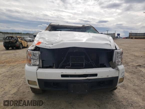2010 Chevrolet Silverado 1500 with VIN 3GCRKTE28AG275724, listed as a Copart auction lot 76106304 with 256,790 mi miles and Salvage title. Bid and sale history available at DreamBid. Image 5.