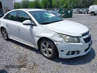 2012 Chevrolet Cruze 2LT с VIN 1G1PG5SC3C7294903, выставлен на аукционе IAAI как лот 42482488 с пробегом 203 138 миль миль и . История ставок и продаж доступна на DreamBid. Изображение 1.