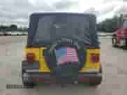 2000 Jeep Wrangler SE with VIN 1J4FA29P0YP775110, listed as a Copart auction lot 71498795 with 72,782 mi miles and Clean title. Bid and sale history available at DreamBid. Image 6.