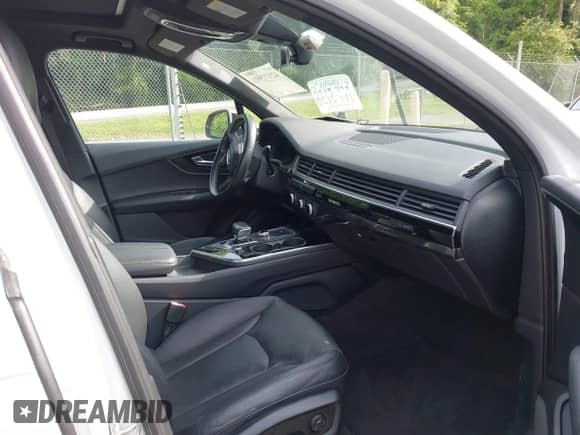 2017 Audi Q7 Premium Plus with VIN WA1LAAF75HD049780, listed as a IAAI auction lot 42377591 with 102,692 mi miles and . Bid and sale history available at DreamBid. Image 5.