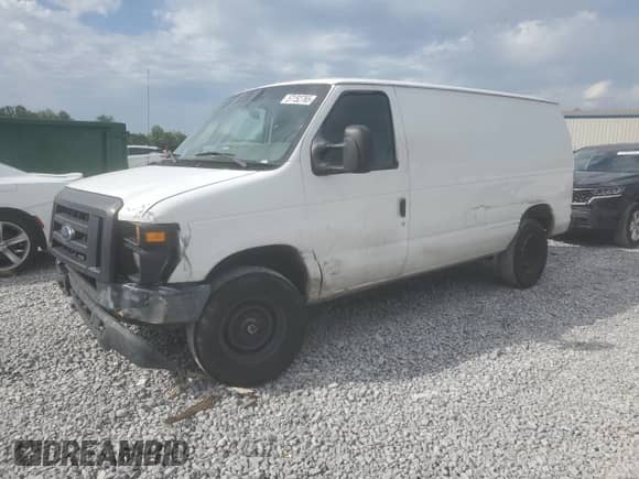 2008 Ford Econoline Cargo Commercial with VIN 1FTNE24W78DA44311, listed as a Copart auction lot 57152765 with 277,707 mi miles and Clean title. Bid and sale history available at DreamBid. Image 1.