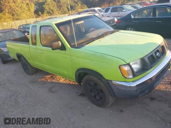 1998 Nissan Frontier XE с VIN 1N6DD26S7WC362048, выставлен на аукционе IAAI как лот 43379935 с пробегом 142 721 миль миль и . История ставок и продаж доступна на DreamBid. Изображение 1.