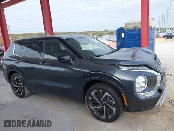 2024 Mitsubishi Outlander SEL z VIN JA4J4WA83RZ078176, wystawiony jako IAAI lot #41971191 z przebiegiem 700 mil mil oraz . Historia ofert i sprzedaży dostępna na DreamBid. Obrazek 14.