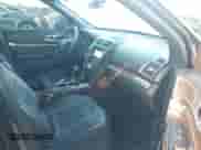 2018 Ford Explorer Limited z VIN 1FM5K7F86JGB66792, wystawiony jako IAAI lot #43188299 z przebiegiem 119 609 mil mil oraz . Historia ofert i sprzedaży dostępna na DreamBid. Obrazek 5.