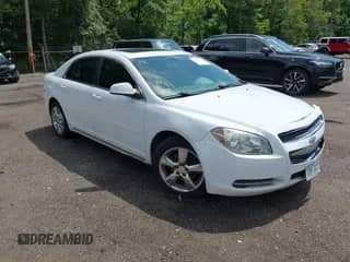 2010 Chevrolet Malibu 2LT z VIN 1G1ZD5EBXAF226136, wystawiony jako IAAI lot #42732524 z przebiegiem 126 854 mil mil oraz . Historia ofert i sprzedaży dostępna na DreamBid. Obrazek 1.