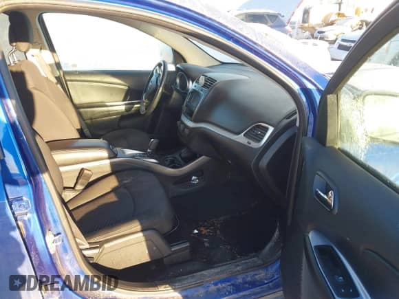 2015 Dodge Journey SXT z VIN 3C4PDCCB8FT718909, wystawiony jako IAAI lot #41419368 z przebiegiem 140 543 mil mil oraz . Historia ofert i sprzedaży dostępna na DreamBid. Obrazek 5.