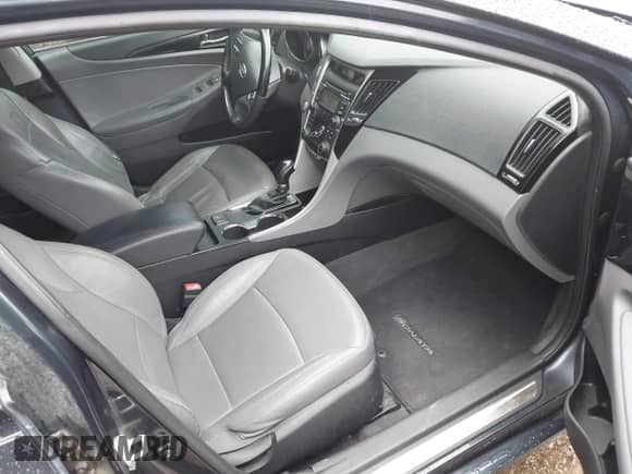 2013 Hyundai Sonata SE with VIN 5NPEC4AC2DH603201, listed as a IAAI auction lot 42512515 with 117,122 mi miles and . Bid and sale history available at DreamBid. Image 5.