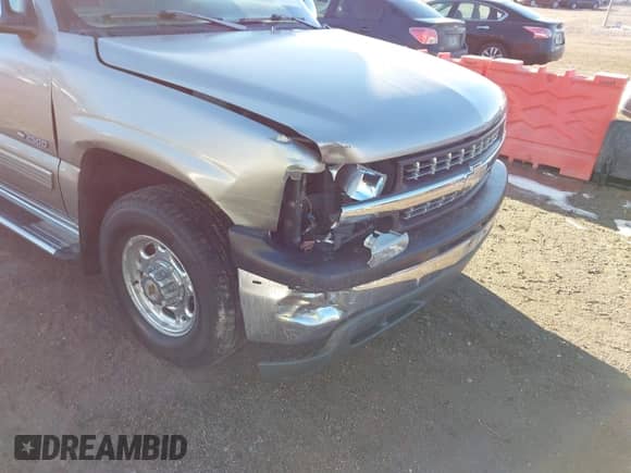 2000 Chevrolet Silverado 2500 LS с VIN 1GCGC29U1YE226604, выставлен на аукционе IAAI как лот 41641790 с пробегом 110 245 миль миль и . История ставок и продаж доступна на DreamBid. Изображение 6.