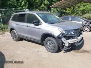 2021 Honda Passport EX-L with VIN 5FNYF8H5XMB015077, listed as a IAAI auction lot 43361563 with 31,425 mi miles and . Bid and sale history available at DreamBid. Image 1.