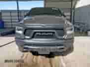2019 Ram 1500 Rebel z VIN 1C6SRFLT3KN598363, wystawiony jako Copart lot #80063005 z przebiegiem 52 624 mil mil oraz Szkoda całkowita • Salvage title. Historia ofert i sprzedaży dostępna na DreamBid. Obrazek 5.