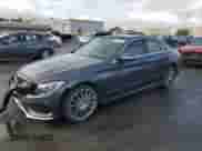 2015 Mercedes-Benz C 300 Luxury z VIN 55SWF4KB6FU007154, wystawiony jako Copart lot #81919475 z przebiegiem 96 424 mil mil oraz Szkoda całkowita • Salvage title. Historia ofert i sprzedaży dostępna na DreamBid. Obrazek 1.