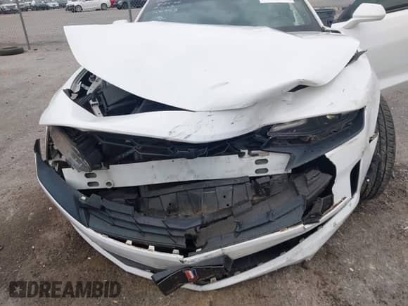 2020 Chevrolet Camaro 1LT с VIN 1G1FB3DX1L0106953, выставлен на аукционе IAAI как лот 43113084 с пробегом 54 909 миль миль и . История ставок и продаж доступна на DreamBid. Изображение 10.