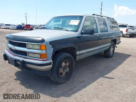 1992 Chevrolet Suburban с VIN 1GNFK16K6NJ348445, выставлен на аукционе IAAI как лот 42554575 с пробегом 211 411 миль миль и . История ставок и продаж доступна на DreamBid. Изображение 2.