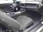 2021 Chevrolet Camaro 1LT с VIN 1G1FB1RX4M0142120, выставлен на аукционе IAAI как лот 41394658 с пробегом 25 477 миль миль и . История ставок и продаж доступна на DreamBid. Изображение 5.