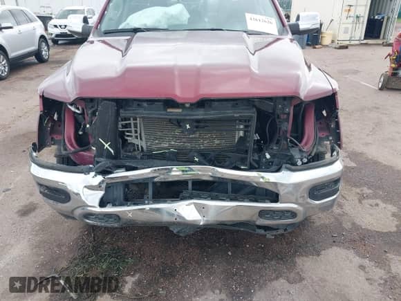 2022 Ram 1500 Laramie z VIN 1C6SRFJT7NN225916, wystawiony jako IAAI lot #42612626 z przebiegiem 63 928 mil mil oraz . Historia ofert i sprzedaży dostępna na DreamBid. Obrazek 6.