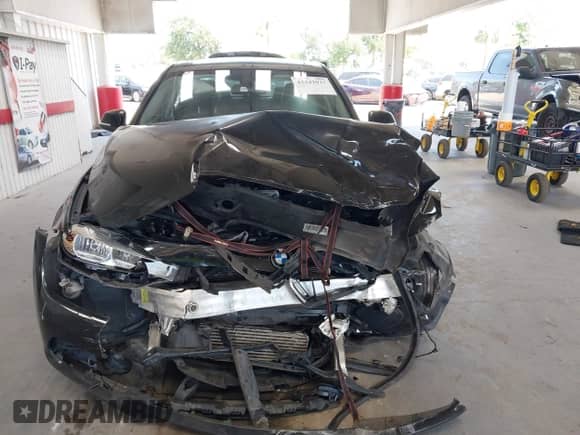 2016 BMW 3 Series 320i with VIN WBA8A9C50GK616434, listed as a IAAI auction lot 42342037 with 198,579 mi miles and . Bid and sale history available at DreamBid. Image 12.