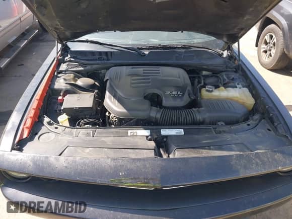 2015 Dodge Challenger SXT z VIN 2C3CDZAG5FH770530, wystawiony jako IAAI lot #41971010 z przebiegiem 144 803 mil mil oraz . Historia ofert i sprzedaży dostępna na DreamBid. Obrazek 10.