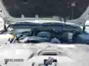 2000 Chevrolet Tahoe LS z VIN 1GNEK13T9YJ175291, wystawiony jako IAAI lot #42476752 z przebiegiem 120 619 mil mil oraz . Historia ofert i sprzedaży dostępna na DreamBid. Obrazek 10.