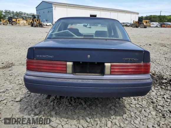 1995 Chevrolet Corsica с VIN 1G1LD55M5SY166523, выставлен на аукционе Copart как лот 56715495 с пробегом 121 035 миль миль и Списание • Salvage title. История ставок и продаж доступна на DreamBid. Изображение 6.