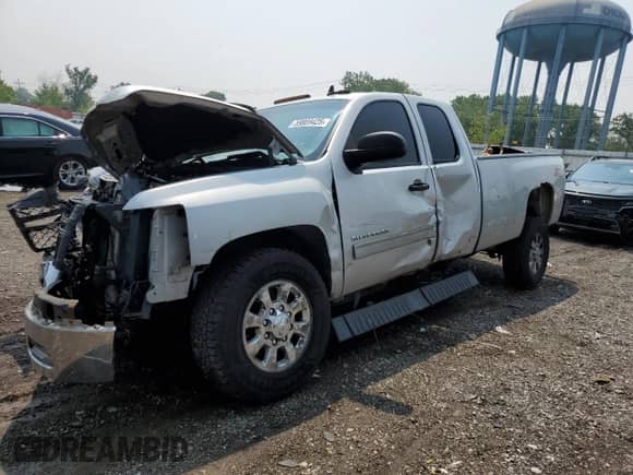 2011 Chevrolet Silverado 3500HD DRW LT с VIN 1GC5K0C85BZ358517, выставлен на аукционе Copart как лот 59889425 с пробегом 71 293 миль миль и Списание • Salvage title. История ставок и продаж доступна на DreamBid. Изображение 1.