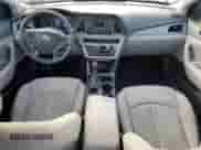 2015 Hyundai Sonata SE с VIN 5NPE24AF1FH007593, выставлен на аукционе Copart как лот 82631145 с пробегом 215 450 миль миль и Чистый • Clean title. История ставок и продаж доступна на DreamBid. Изображение 8.