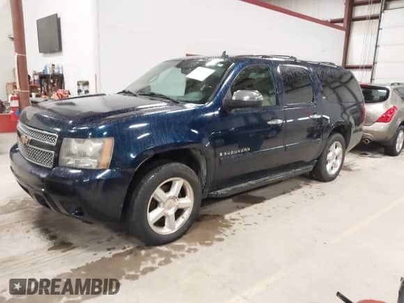 2007 Chevrolet Suburban LT с VIN 3GNFC16057G210492, выставлен на аукционе IAAI как лот 41743673 с пробегом 258 133 миль миль и . История ставок и продаж доступна на DreamBid. Изображение 2.