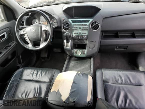 2010 Honda Pilot Touring с VIN 5FNYF4H9XAB021792, выставлен на аукционе Copart как лот 89511745 с пробегом 233 599 миль миль и Списание • Salvage title. История ставок и продаж доступна на DreamBid. Изображение 8.