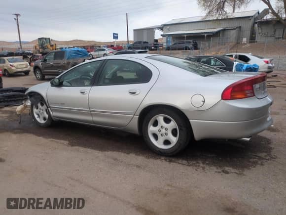 2000 Dodge Intrepid с VIN 2B3HD76V7YH448070, выставлен на аукционе Copart как лот 51178955 с пробегом 87 626 миль миль и Списание • Salvage title. История ставок и продаж доступна на DreamBid. Изображение 2.