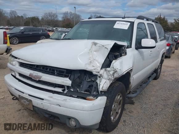 2005 Chevrolet Suburban LT with VIN 3GNEC16Z05G221875, listed as a IAAI auction lot 41723132 with 253,542 mi miles and . Bid and sale history available at DreamBid. Image 6.
