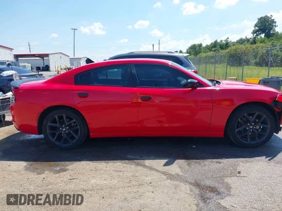 2019 Dodge Charger SXT z VIN 2C3CDXBG7KH666182, wystawiony jako IAAI lot #43265944 z przebiegiem 94 438 mil mil oraz . Historia ofert i sprzedaży dostępna na DreamBid. Obrazek 13.