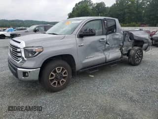 2020 Toyota Tundra Limited z VIN 5TFBY5F17LX894475, wystawiony jako Copart lot #68740975 z przebiegiem 225 654 mil mil oraz Szkoda całkowita • Salvage title. Historia ofert i sprzedaży dostępna na DreamBid. Obrazek 1.
