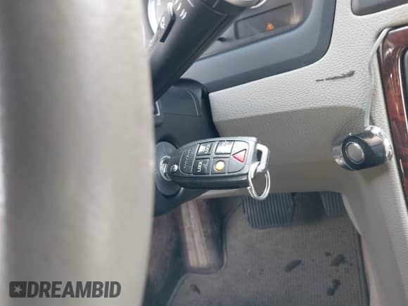 2007 Volvo XC70 with VIN YV4SZ592371258059, listed as a IAAI auction lot 42629411 with 145,008 mi miles and . Bid and sale history available at DreamBid. Image 11.