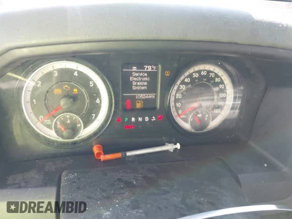 2019 Ram 1500 Express с VIN 1C6RR7FG0KS506159, выставлен на аукционе IAAI как лот 43431495 с пробегом 105 244 миль миль и . История ставок и продаж доступна на DreamBid. Изображение 7.