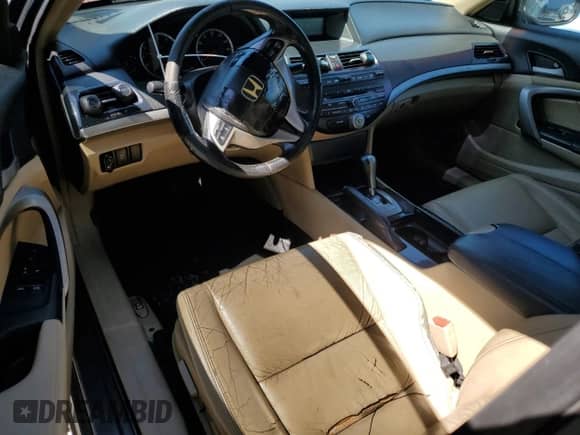 2009 Honda Accord EX-L z VIN 1HGCS12839A025998, wystawiony jako Copart lot #69200885 z przebiegiem 299 927 mil mil oraz Szkoda całkowita • Salvage title. Historia ofert i sprzedaży dostępna na DreamBid. Obrazek 8.