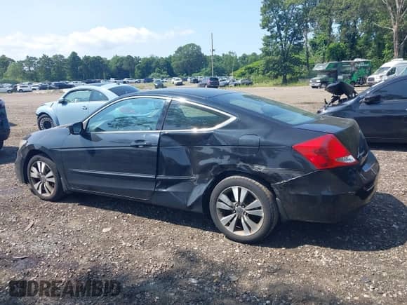 2012 Honda Accord LX-S with VIN 1HGCS1B31CA000366, listed as a IAAI auction lot 42942865 with 168,307 mi miles and . Bid and sale history available at DreamBid. Image 14.