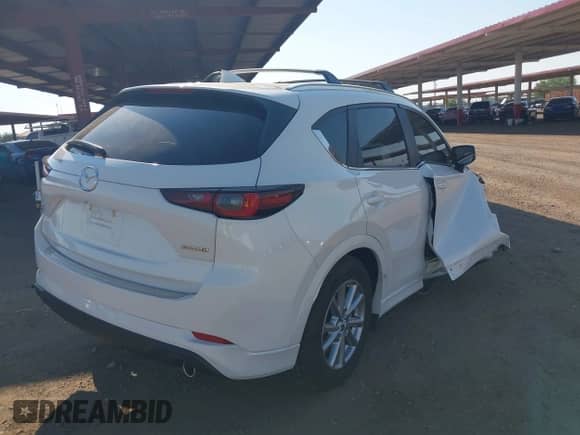 2024 Mazda CX-5 S Preferred z VIN JM3KFBCL4R0498135, wystawiony jako IAAI lot #43051029 z przebiegiem 17 232 mil mil oraz . Historia ofert i sprzedaży dostępna na DreamBid. Obrazek 4.
