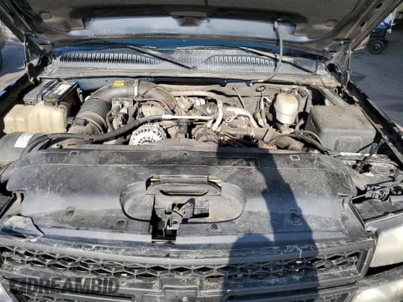 2007 Chevrolet Silverado 2500HD LT1 z VIN 1GCHK23D77F172251, wystawiony jako Copart lot #54416025 z przebiegiem 299 567 mil mil oraz Nie do naprawy • Non repairable. Historia ofert i sprzedaży dostępna na DreamBid. Obrazek 11.