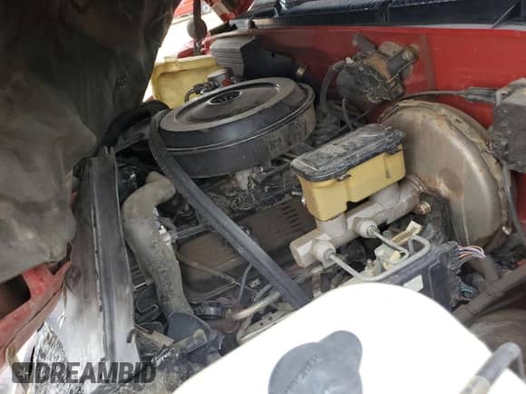 1988 GMC Sierra 1500 с VIN 1GTDK14K7JE502747, выставлен на аукционе Copart как лот 66706494 с пробегом 146 498 миль миль и Чистый • Clean title. История ставок и продаж доступна на DreamBid. Изображение 12.