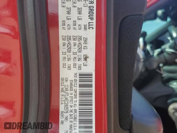 2014 Jeep Grand Cherokee SRT-8 z VIN 1C4RJFDJ4EC202579, wystawiony jako Copart lot #62811605 z przebiegiem 83 024 mil mil oraz Szkoda całkowita • Salvage title. Historia ofert i sprzedaży dostępna na DreamBid. Obrazek 13.