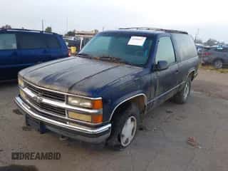 1994 Chevrolet Blazer с VIN 1GNEK18K5RJ300899, выставлен на аукционе IAAI как лот 43484447 с пробегом 318 795 миль миль и . История ставок и продаж доступна на DreamBid. Изображение 6.